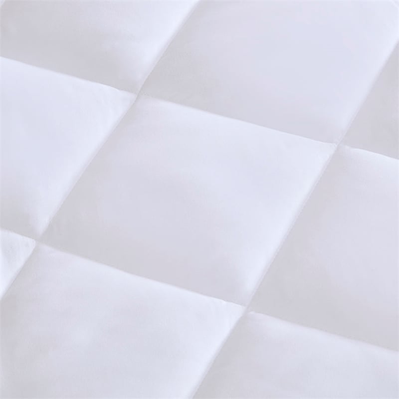 Pemberly Row Serenity Deep Pocket Waterproof Mattress Pad in White