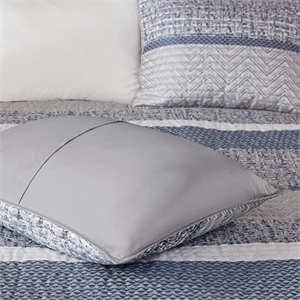 Pemberly Row 6 Piece Reversible Jacquard Quilt Set with Throw Pillows