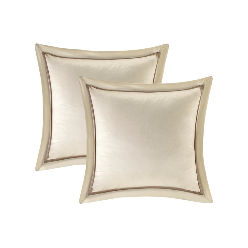 Pemberly Row Modern 24 Piece Bedroom Decor Set in a Bag in Ivory