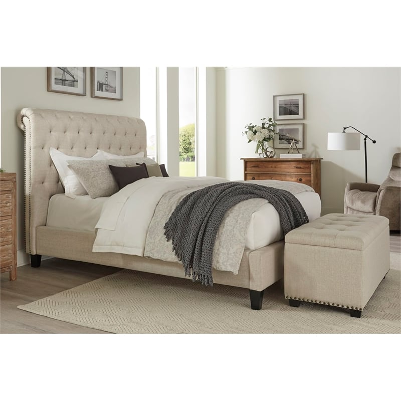 Pemberly Row Traditional Chesterfield Fabric King Bed in Downy Tan
