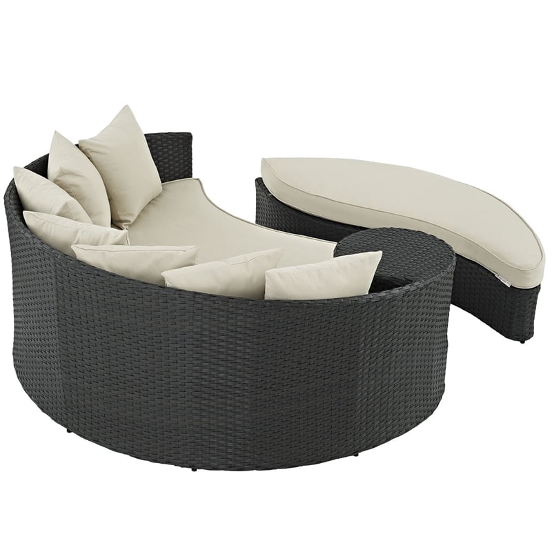 Pemberly Row Aluminum and Rattan Patio Daybed in Canvas/Beige
