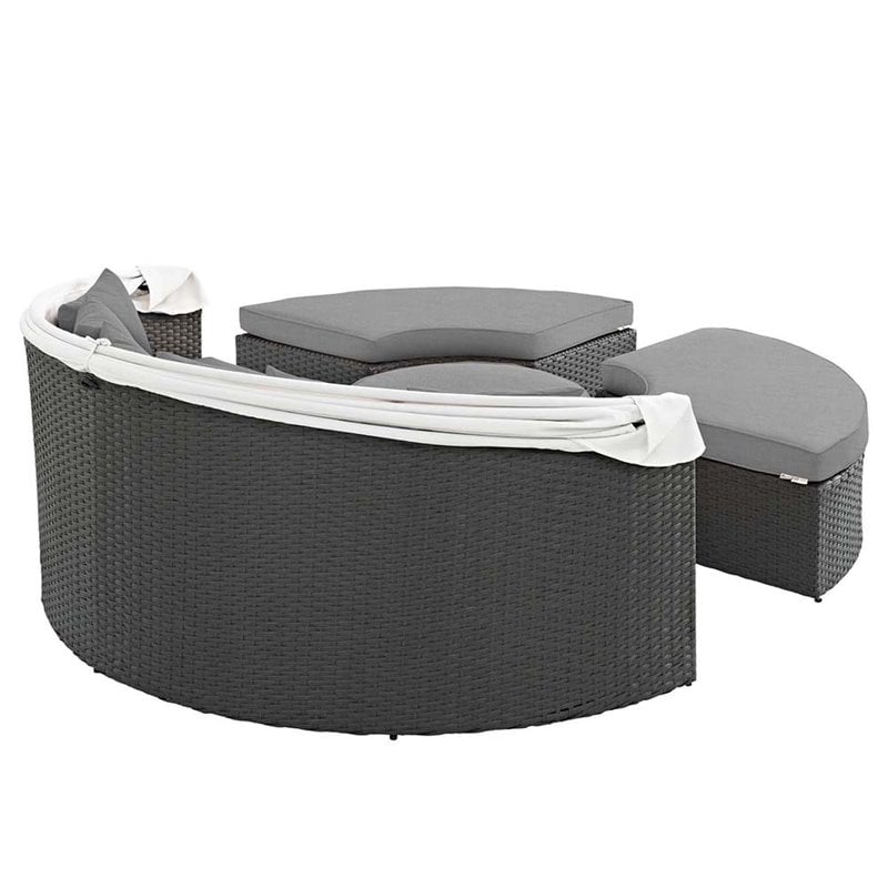 Pemberly Row Aluminum Rattan Fabric Patio Daybed in Canvas/Gray