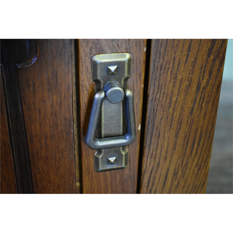 Pemberly Row Mission Solid Quarter Sawn Oak Keyhole Nightstand