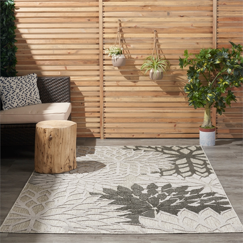 Pemberly Row Contemporary 6' x 9' Silver Grey Outdoor Indoor/Outdoor Rug