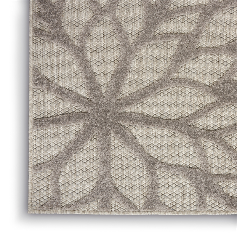 Pemberly Row Contemporary 6' x 9' Silver Grey Outdoor Indoor/Outdoor Rug