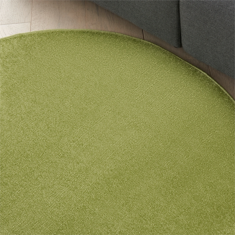 Pemberly Row 4' x Round Green Fabric Outdoor Area Rug (4' Round)