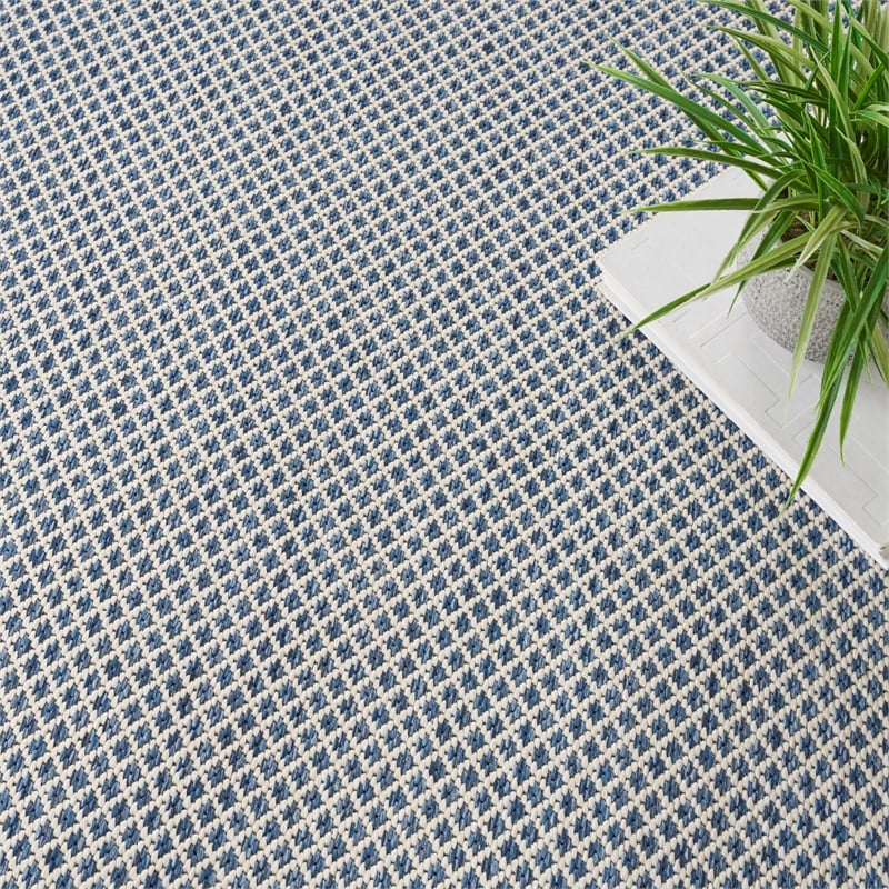 Pemberly Row 5' x 8' Oval Ivory Blue Fabric Modern Area Rug (8' Oval)