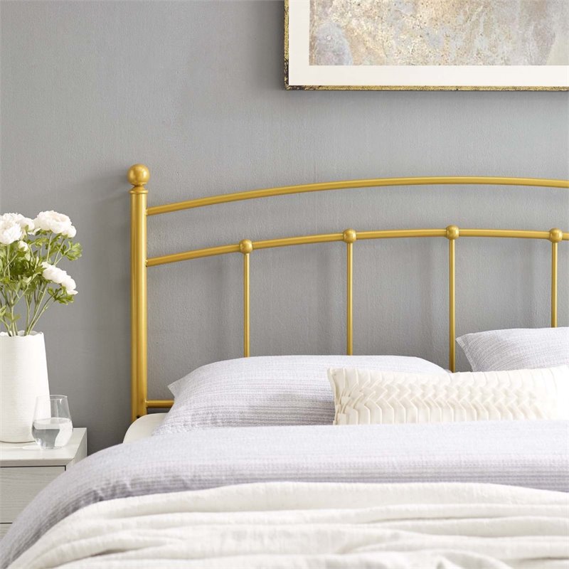 Pemberly Row Modern Farmhouse Full Metal Spindle Headboard in Gold