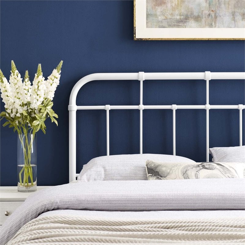 Pemberly Row Modern Farmhouse Queen Metal Spindle Headboard in White