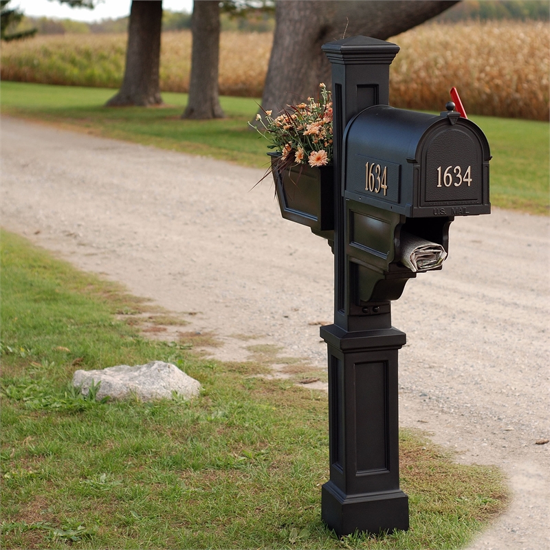 Pemberly Row Weatherproof Traditional Plastic Mail Post in Black