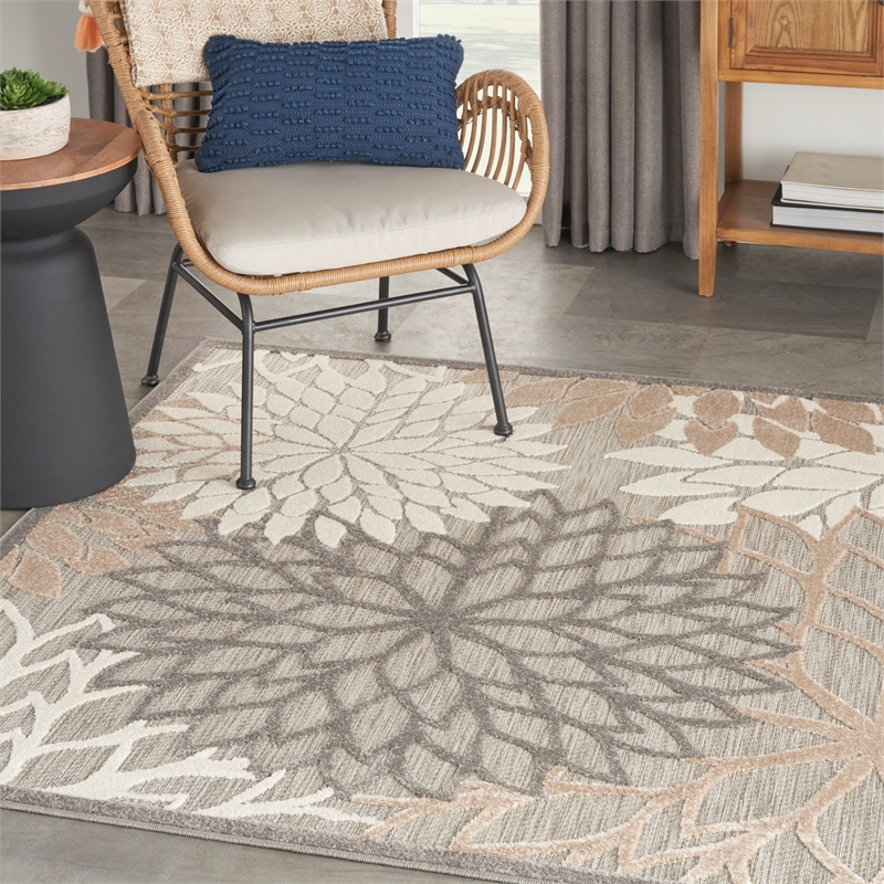 Pemberly Row Contemporary Fabric 5' x Square Natural Tropical Rug
