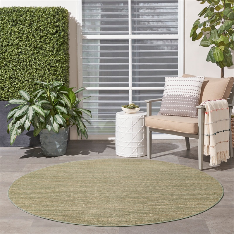 Pemberly Row Contemporary 4' x Round Green Gold Fabric Area Rug
