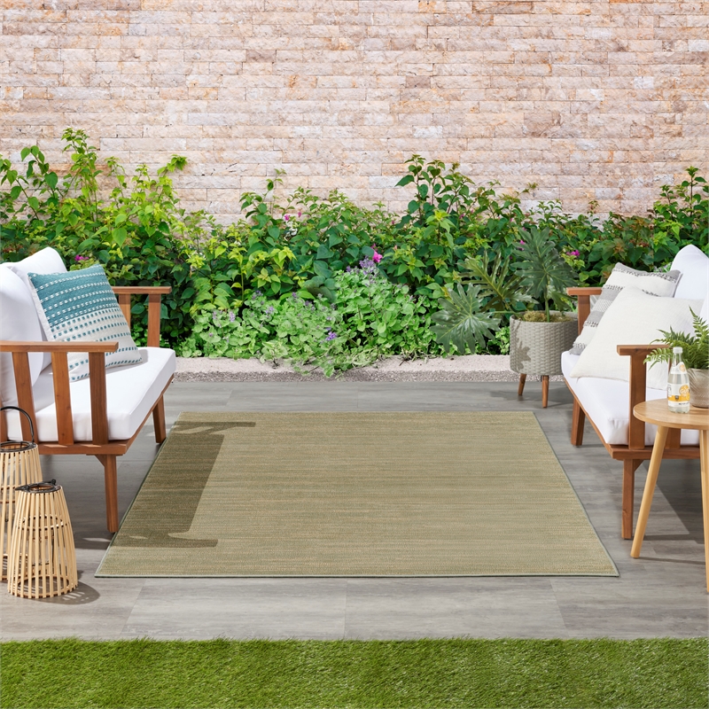 Pemberly Row Contemporary 4' x 6' Green Gold Fabric Area Rug