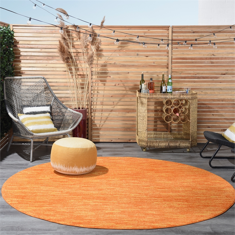 Pemberly Row 8' x Round Sunburst Fabric Outdoor Area Rug (8' Round)