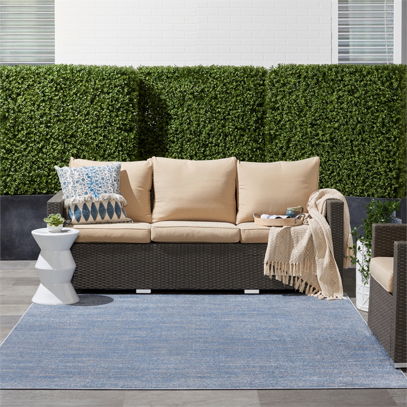 Pemberly Row 7' x Square Blue Gray Fabric Outdoor Area Rug (7' Square)