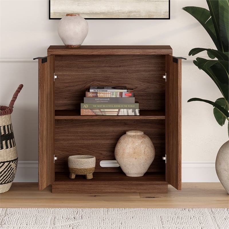 Pemberly Row Modern 27.75