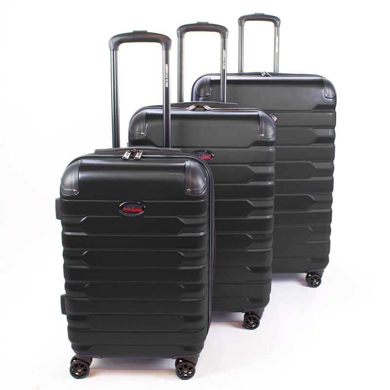 Pemberly Row Traditional Plastic 3-Piece Hardside Luggage Set in Black