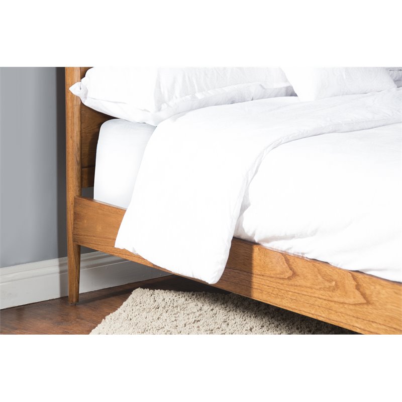 Pemberly Row Wood Contemporary Queen Panel Bed in Cinnamon Finish