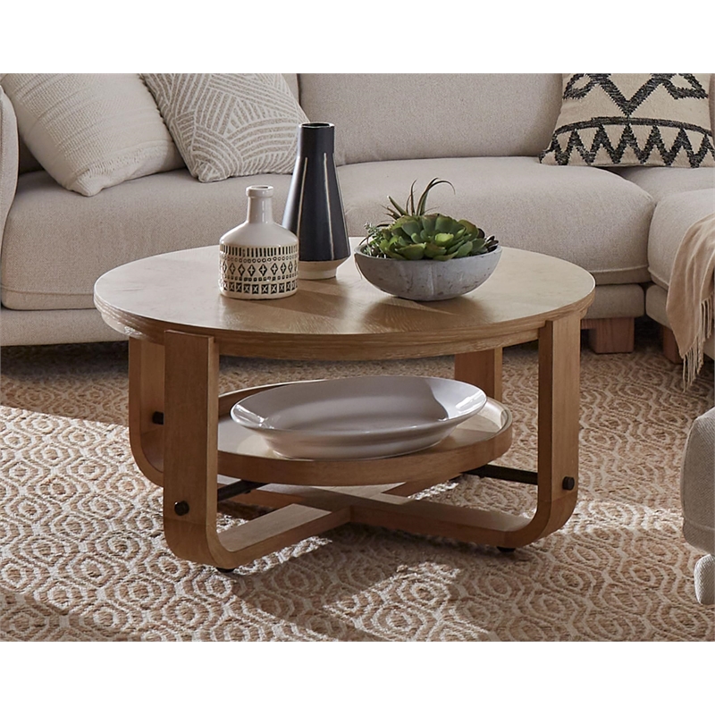 Pemberly Row Traditional Wood Round Cocktail Table with Shelf in Natural