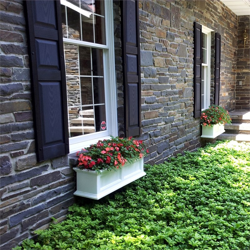 Pemberly Row 3ft Traditional Plastic Window Box in White Finish