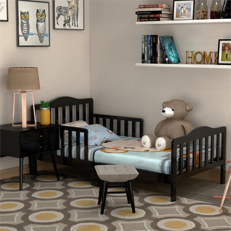 Pemberly Row Solid Rubber and Poplar Wood Toddler Bed with Guardrails in Black