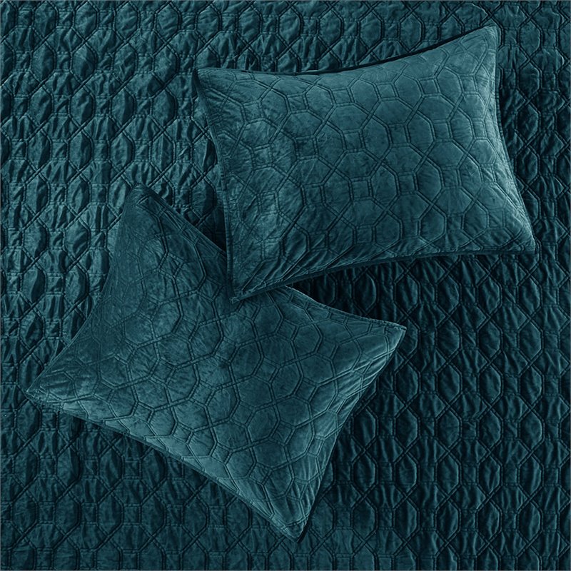 Pemberly Row 3-Piece Contemporary Polyester Velvet Coverlet Set in Blue