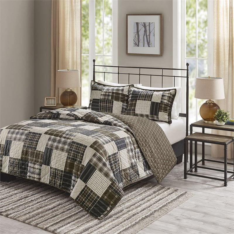 Pemberly Row 3-Piece Polyester Printed Reversible Coverlet Set in Brown
