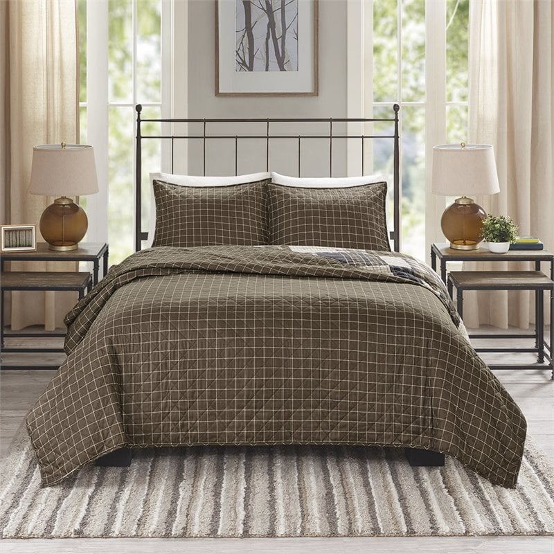 Pemberly Row 3-Piece Polyester Printed Reversible Coverlet Set in Brown