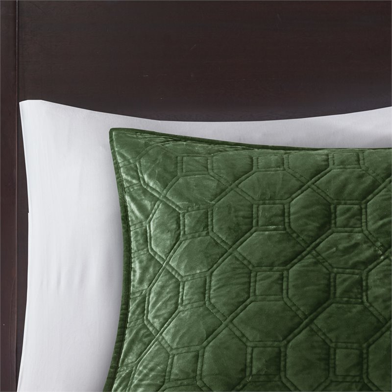 Pemberly Row 3-Piece Polyester Faux Velvet Coverlet Set in Green