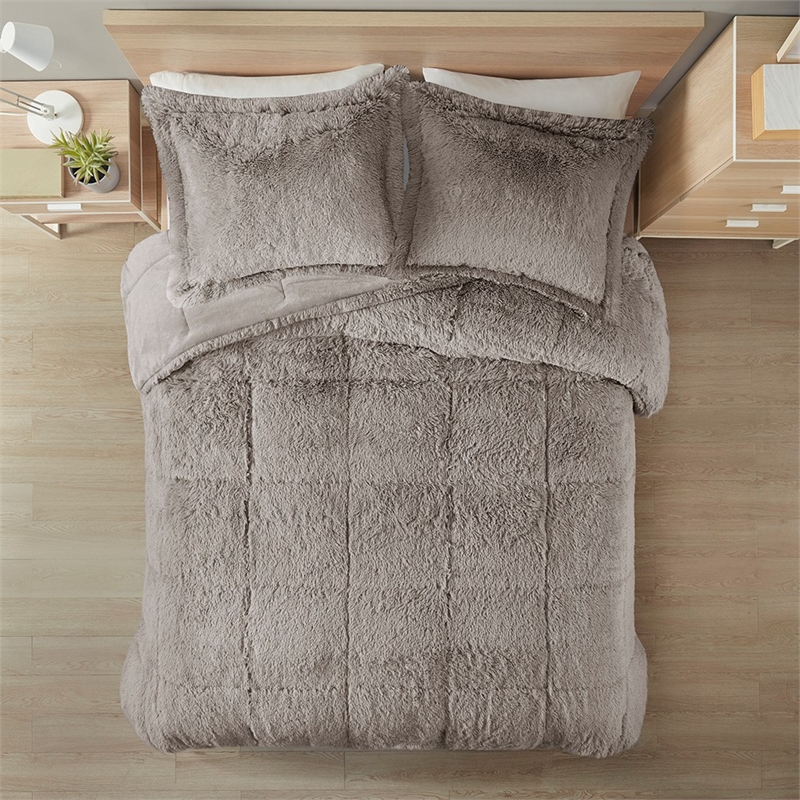 Pemberly Row Polyester Back Shaggy Long Fur Comforter Set in Gray