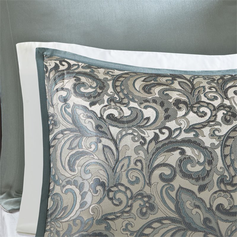 Pemberly Row Contemporary 24-Piece Polyester Comforter Set in Blue