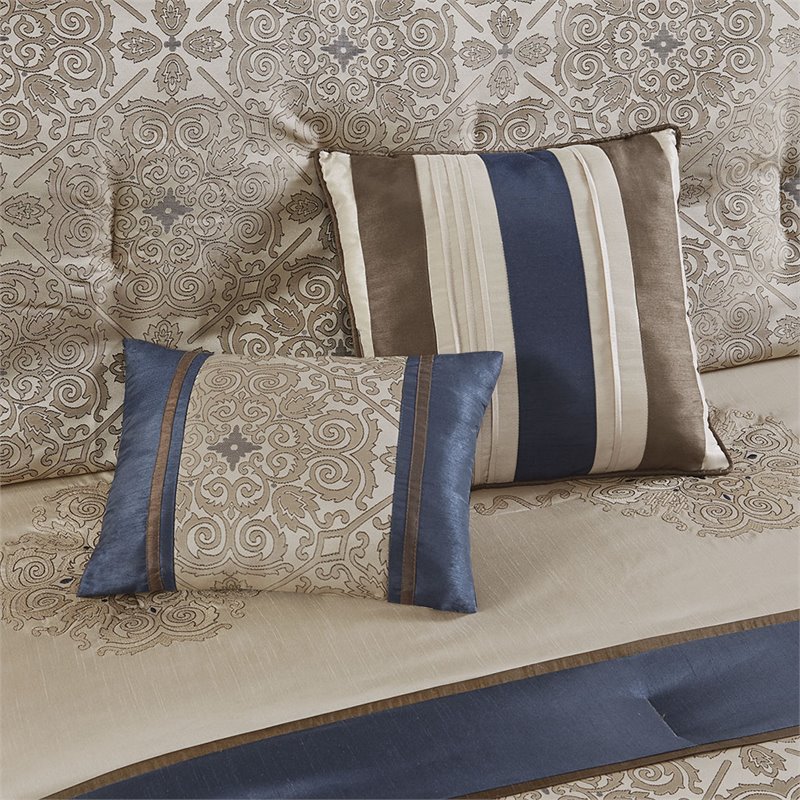 Pemberly Row Contemporary 24-Piece Polyester Comforter Set in Navy