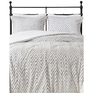 Pemberly Row Polyester Back Printed Long Fur Comforter Set in Ivory