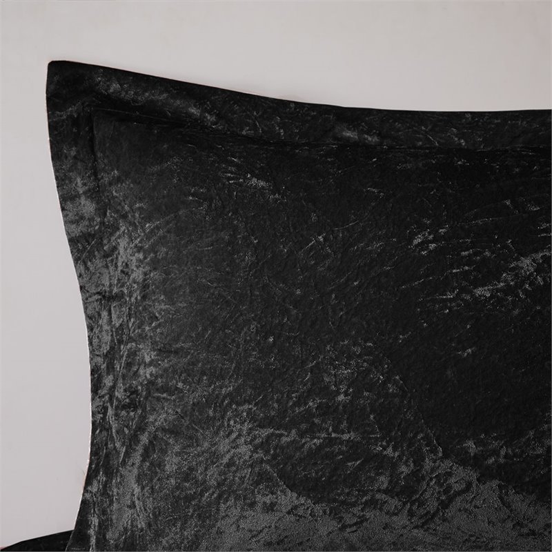 Pemberly Row Polyester King/Cal King Duvet Cover Set in Black