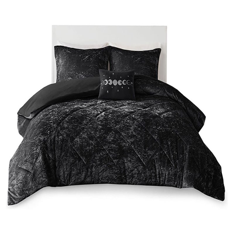 Pemberly Row Polyester King/Cal King Duvet Cover Set in Black