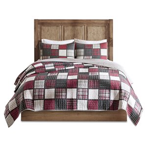 Pemberly Row Farmhouse 100 Percent Cotton Printed Quilt Mini Set in Red