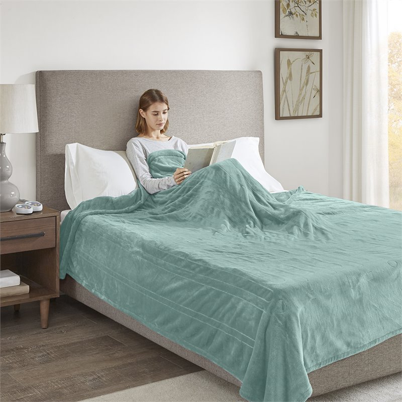 Pemberly Row Polyester Solid Microlight Reversible Heated Blanket in Aqua Blue