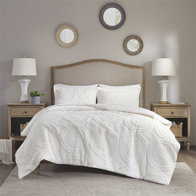 Pemberly Row Polyester Long Fur to Mink Comforter Set in Ivory