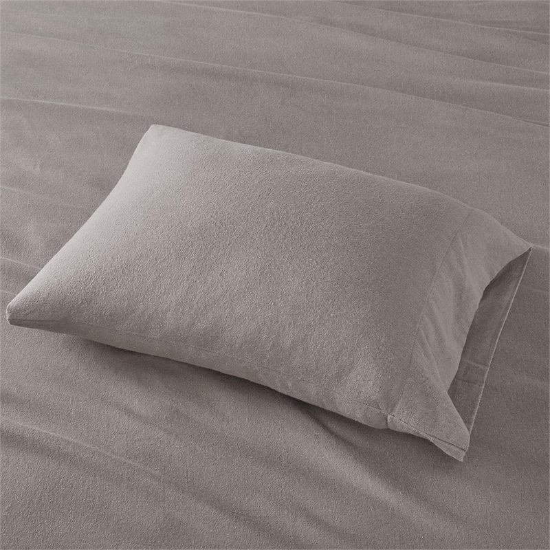 Pemberly Row Contemporary Cotton Flannel Sheet Set in Gray Solid