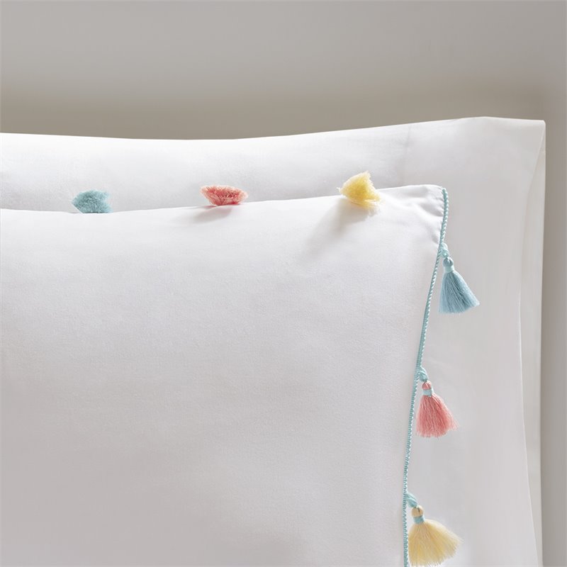 Pemberly Row Contemporary Polyester Brushed Comforter Set with Tassle in White