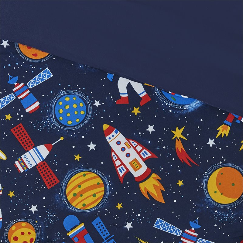 Pemberly Row Contemporary 100 Percent Polyester Printed Comforter Set in Multi