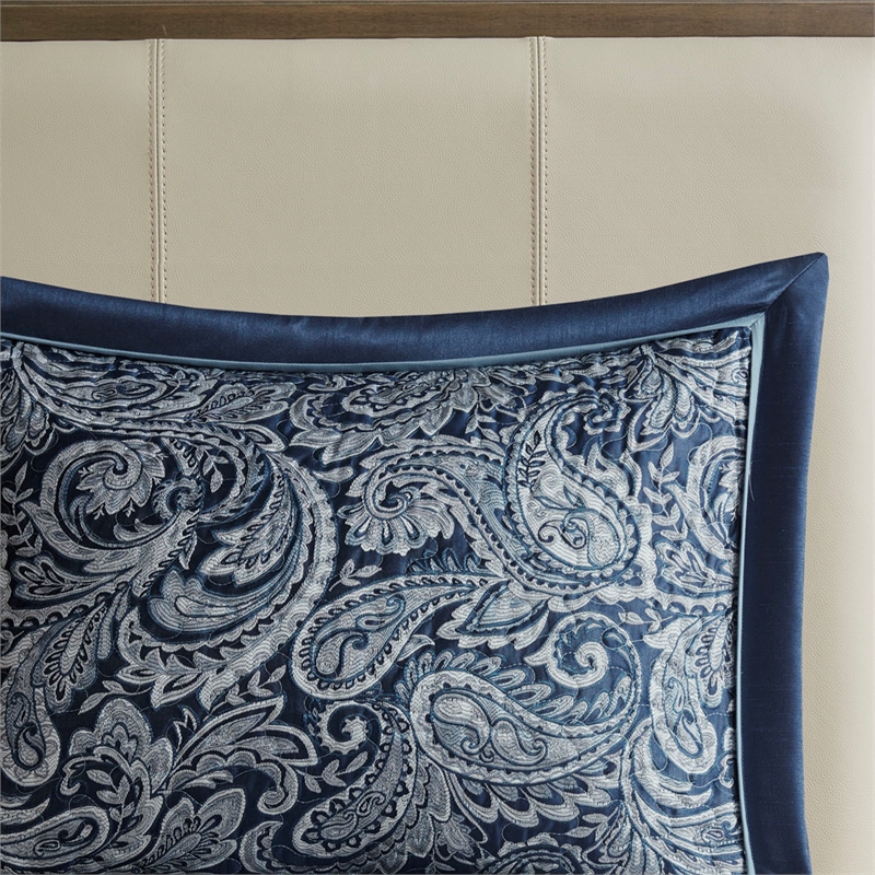 Pemberly Row 5-Piece Cotton Reversible Jacquard Bedspread Set in Navy