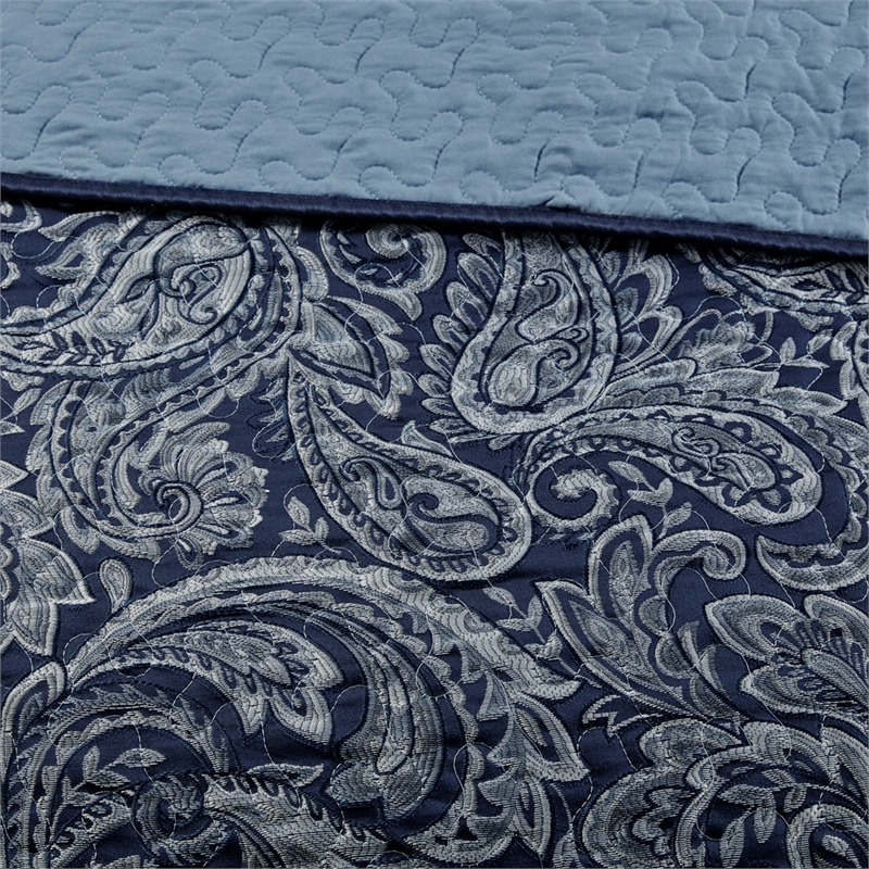 Pemberly Row 5-Piece Cotton Reversible Jacquard Bedspread Set in Navy