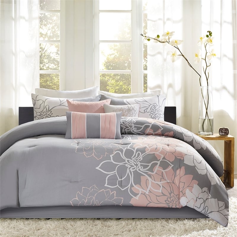 Pemberly Row Modern / Contemporary Comforter Set in Gray/Blush