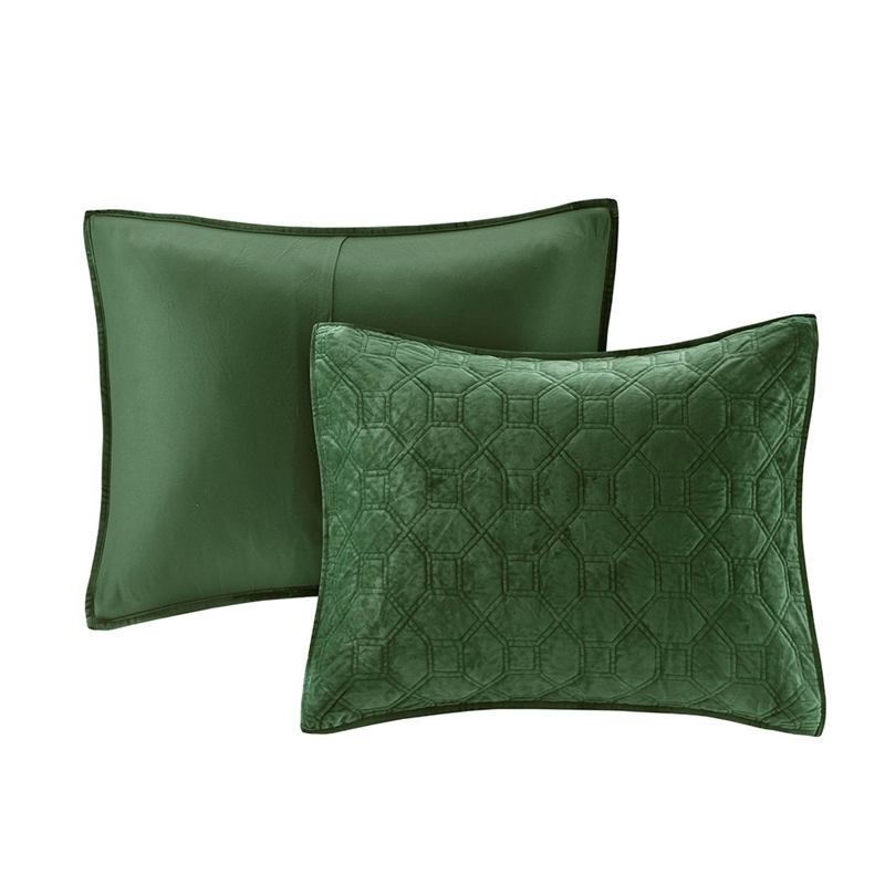 Pemberly Row Modern / Contemporary 3 Piece Velvet Quilt Set in Green