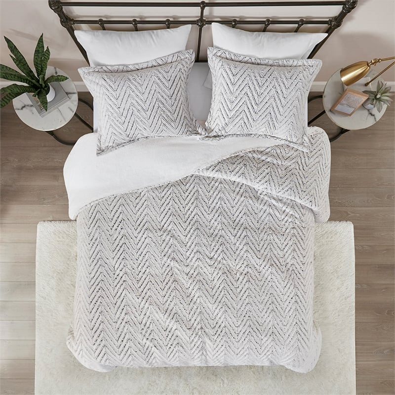 Pemberly Row Ultra Plush Down Alternative Comforter Set in Ivory