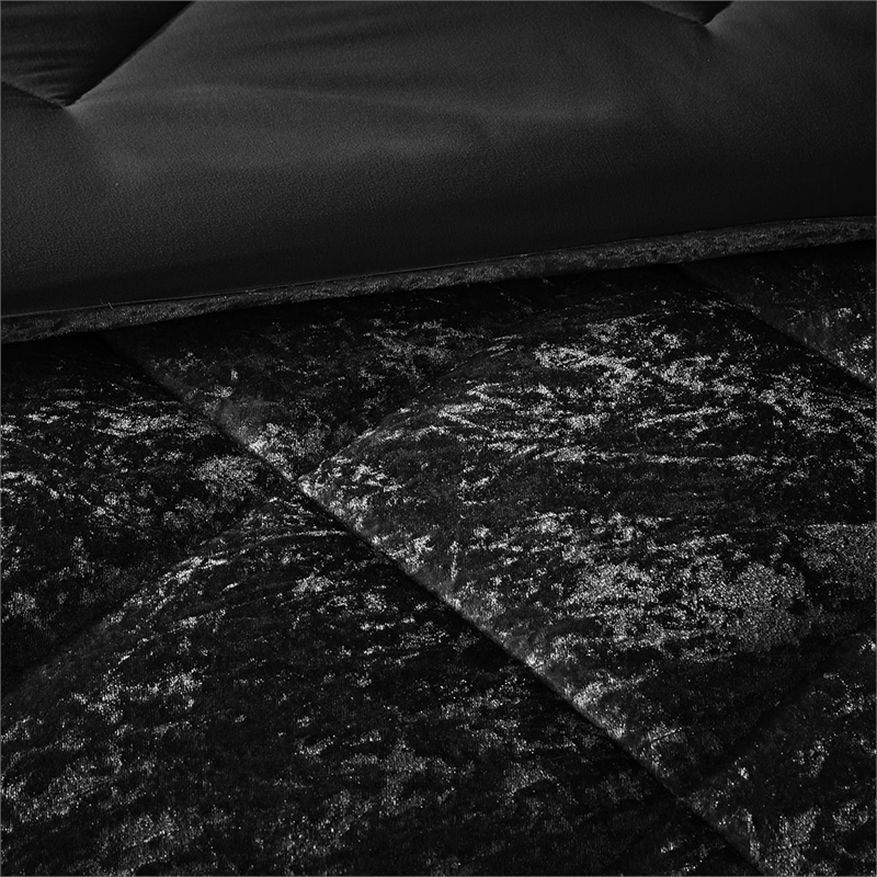 Pemberly Row Modern / Contemporary Velvet Duvet Cover Set in Black