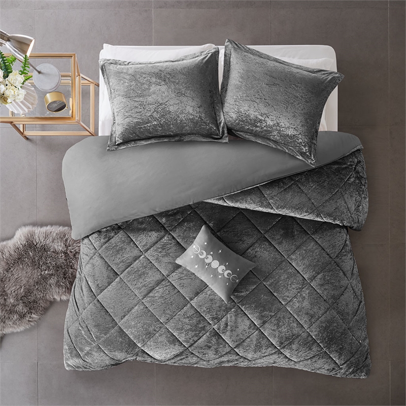Pemberly Row Modern / Contemporary Velvet Duvet Cover Set in Gray