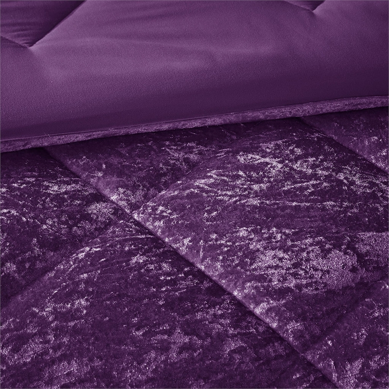 Pemberly Row Modern / Contemporary Velvet Comforter Set in Purple