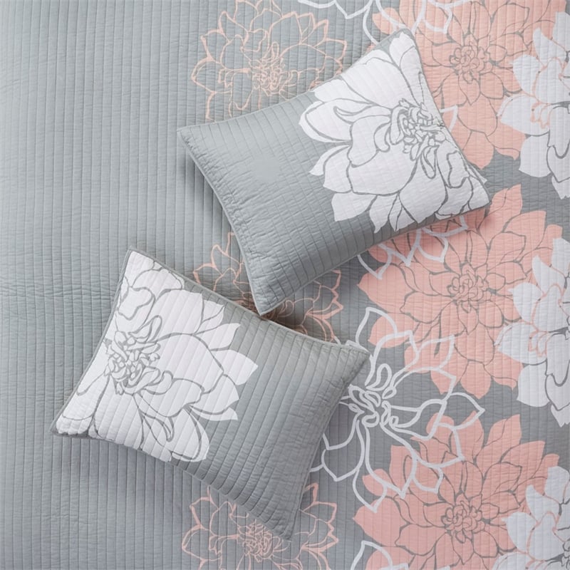 Pemberly Row 6-Piece Cotton Quilt Set with Throw Pillows in Gray/Blush
